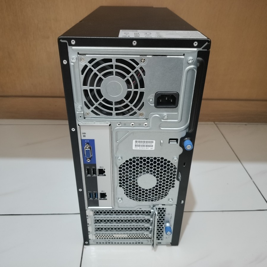 HP ProLiant ML30 Gen9 Enterprise Server Intel Xeon E3-1220 v5 3.00GHz Quad Core RAM 32GB