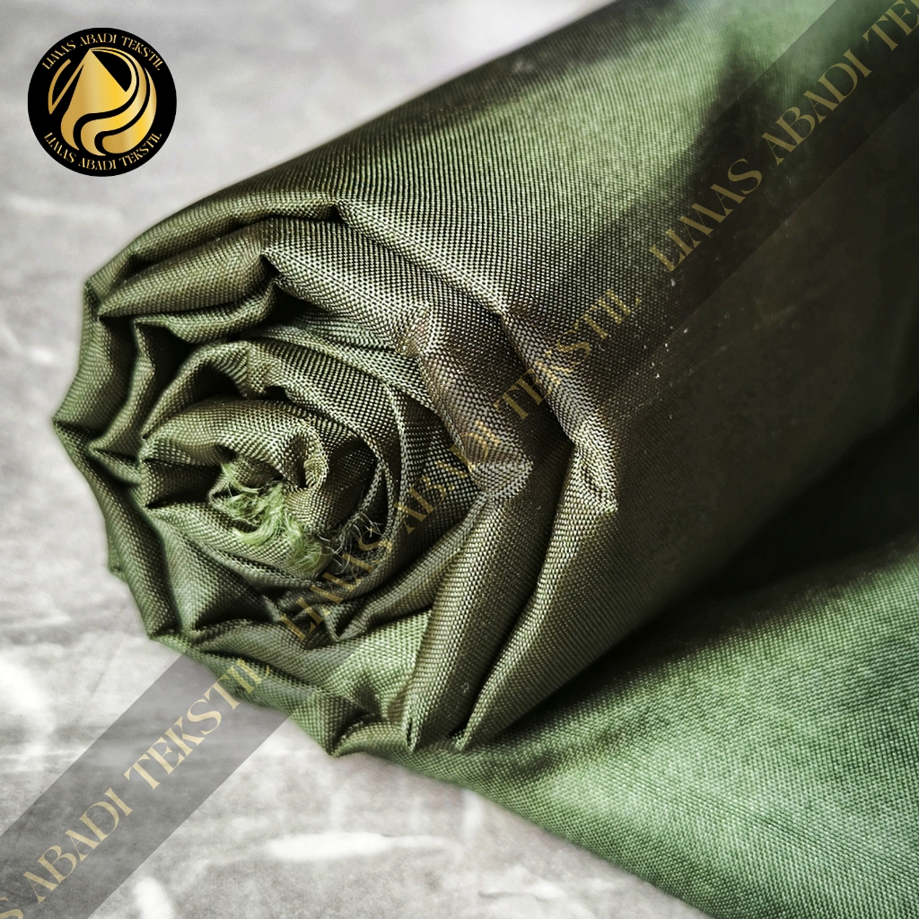 Kain Satin Polos Peles Veles PIRAMIDA(Hijau Army)furing serbaguna alat"outdoor,tas,hammock,rompi,jas