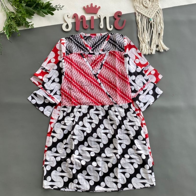 Shine Midi Dress Batik Anak Ayudya Motif Parangan Merah Hitam Putih Lucu Cocok untuk Sekolah