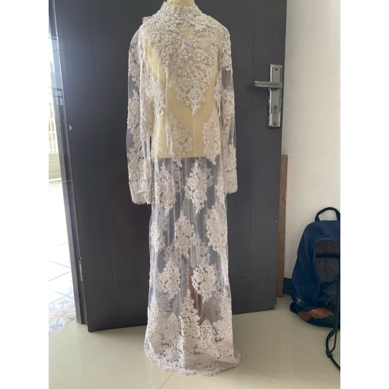 preloved kebaya putih mewah