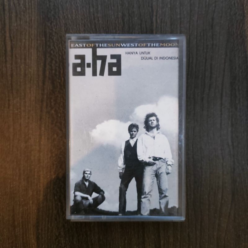 KASET PITA AHA - EAST OF THE SUN WEST