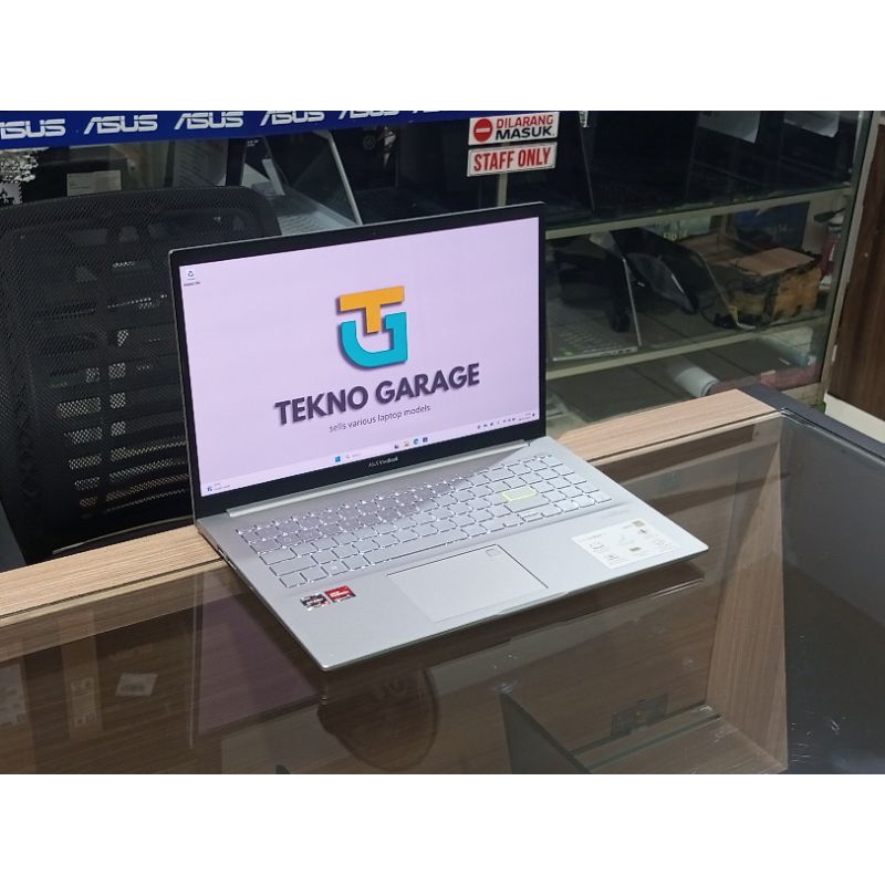 ASUS VIVOBOOK 15 M513UA RYZEN 7 5700U RAM 8GB SSD 512GB 15.6in FHD OLED 100%sRGB