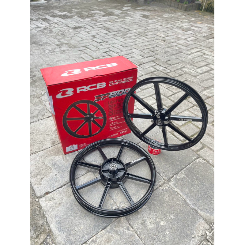 VELG RCB SP800 YAMAHA JUPITER FIZ R 140/160-17