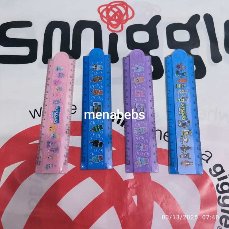 

Smiggle Fold Up Ruler / penggaris ori store Singapura