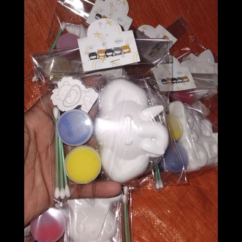 

Paket Lukis Gipsum Mewarnai Anak - Mainan Edukasi Anak Melukis Patung