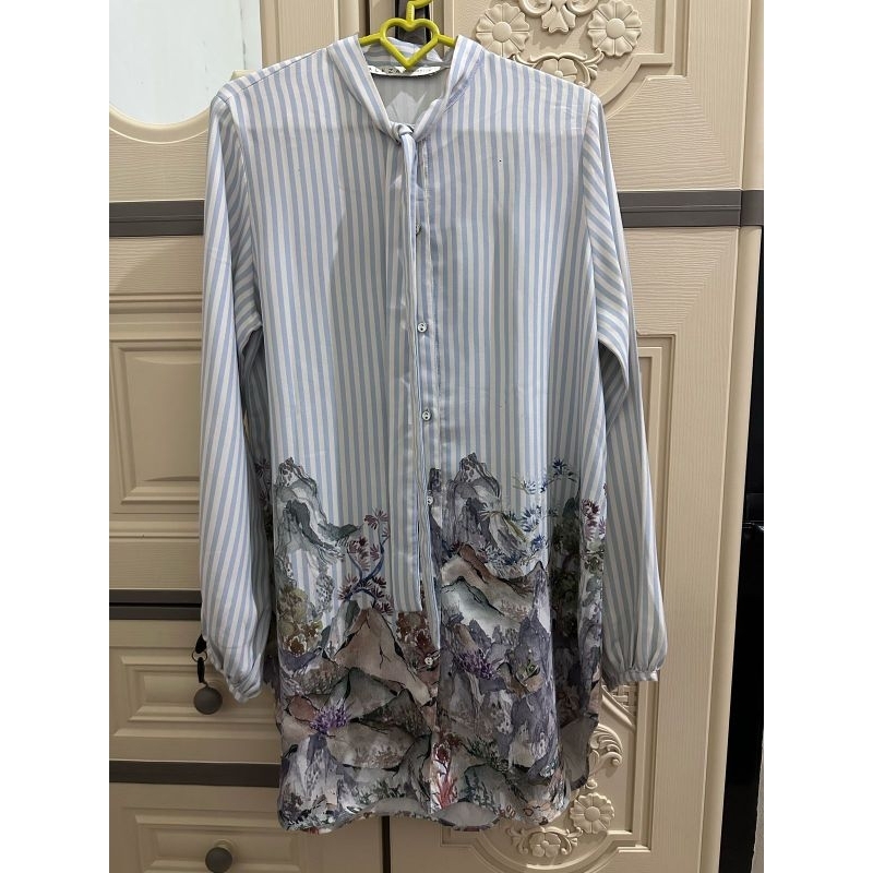 Preloved Aleza label shirt