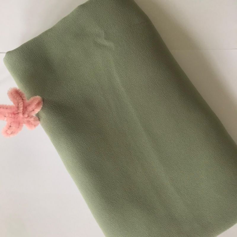 Pashmina instan ceruty - Sage Green (preloved)