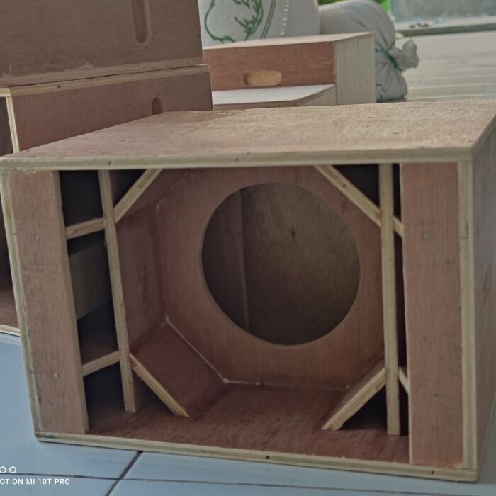 Box Speaker Parathel 15 Inch Single