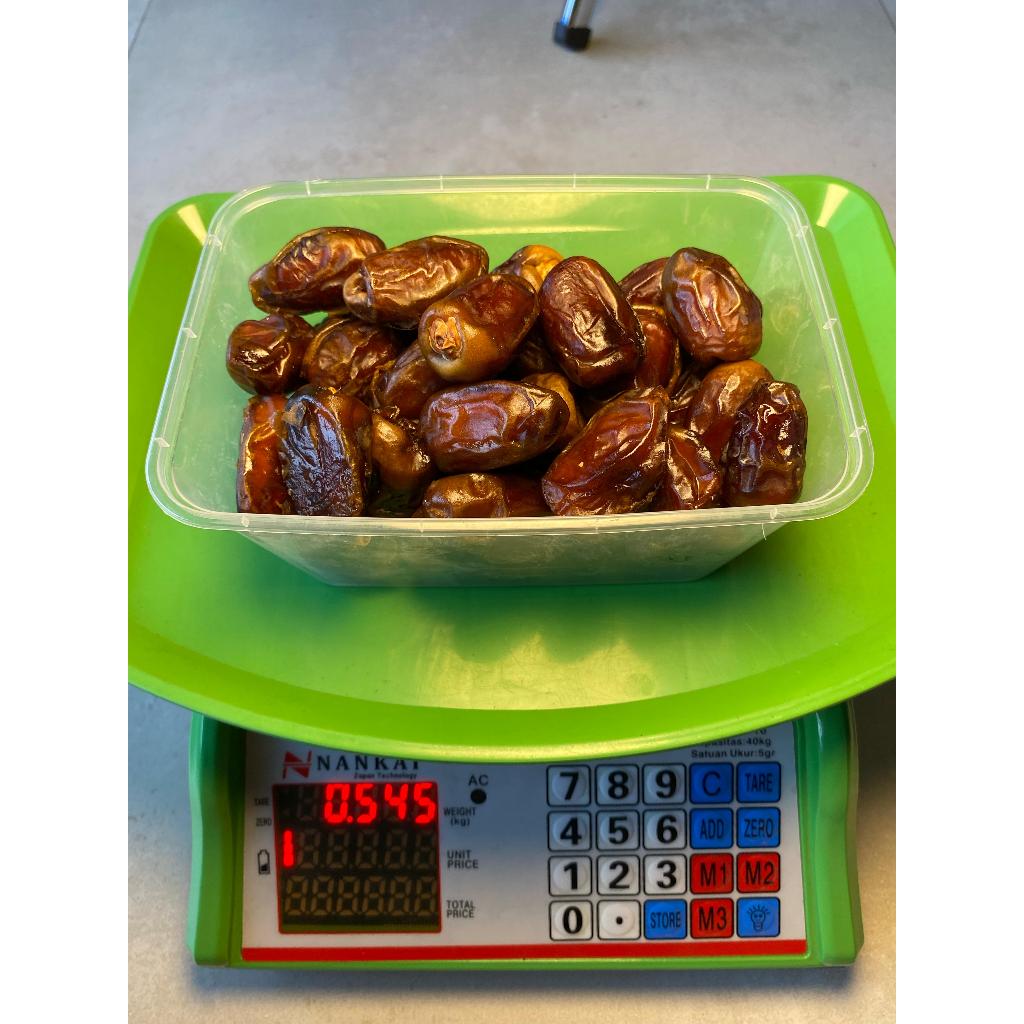 

Kurma Mesir Multazam Berat 500 GRAM