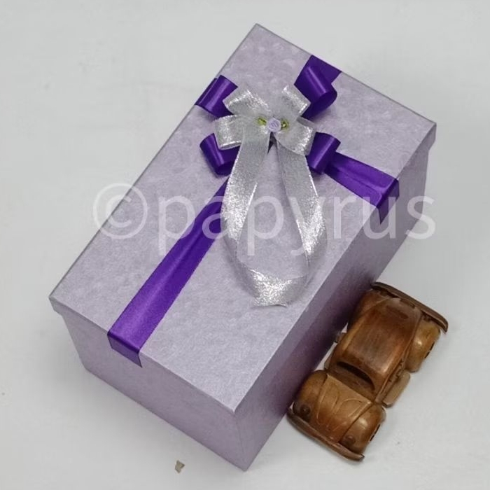 

PAPYRUS 15x25 Tinggi 15cm Kotak Kado Gift Box V3