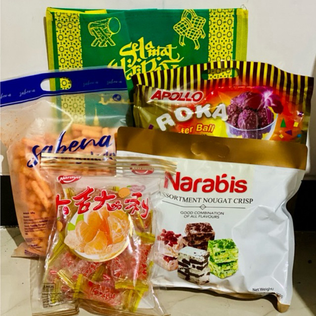 

Snack Paket Hampers Parcel Lebaran Enak