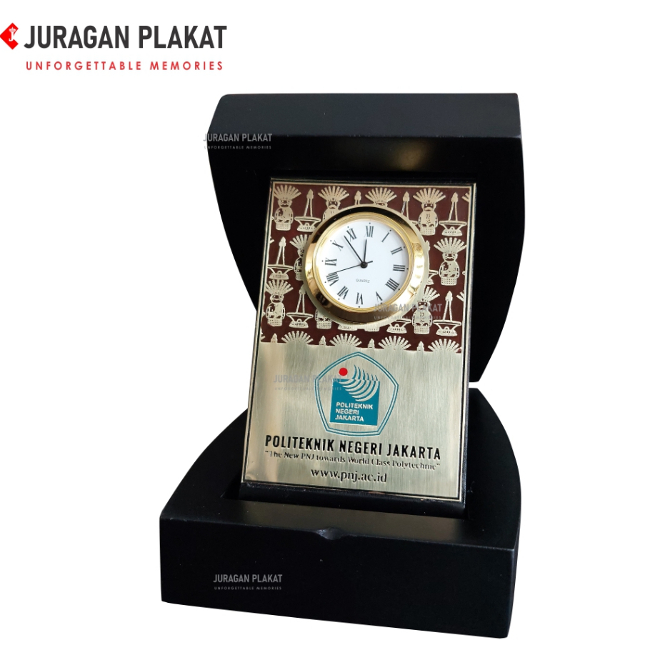 SOUVENIR PLAKAT KAYU BOX JAM OVALCUSTOM UNIV K13