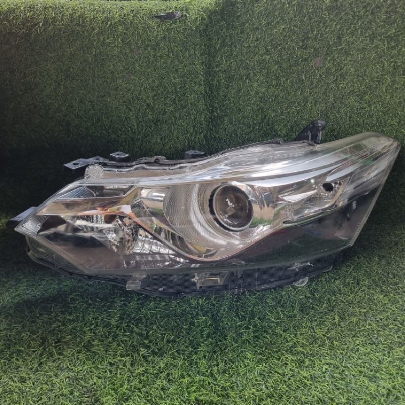 Headlamp Lampu Depan Toyota Vios Gen 3 Kiri Original