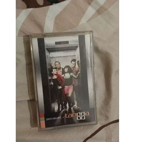 KASET PITA TANGGA ALBUM CINTA BEGINI