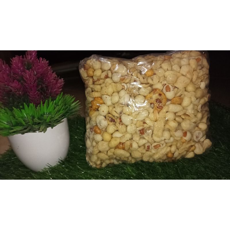 

Kacang Atom pecah "Dua Kelinci