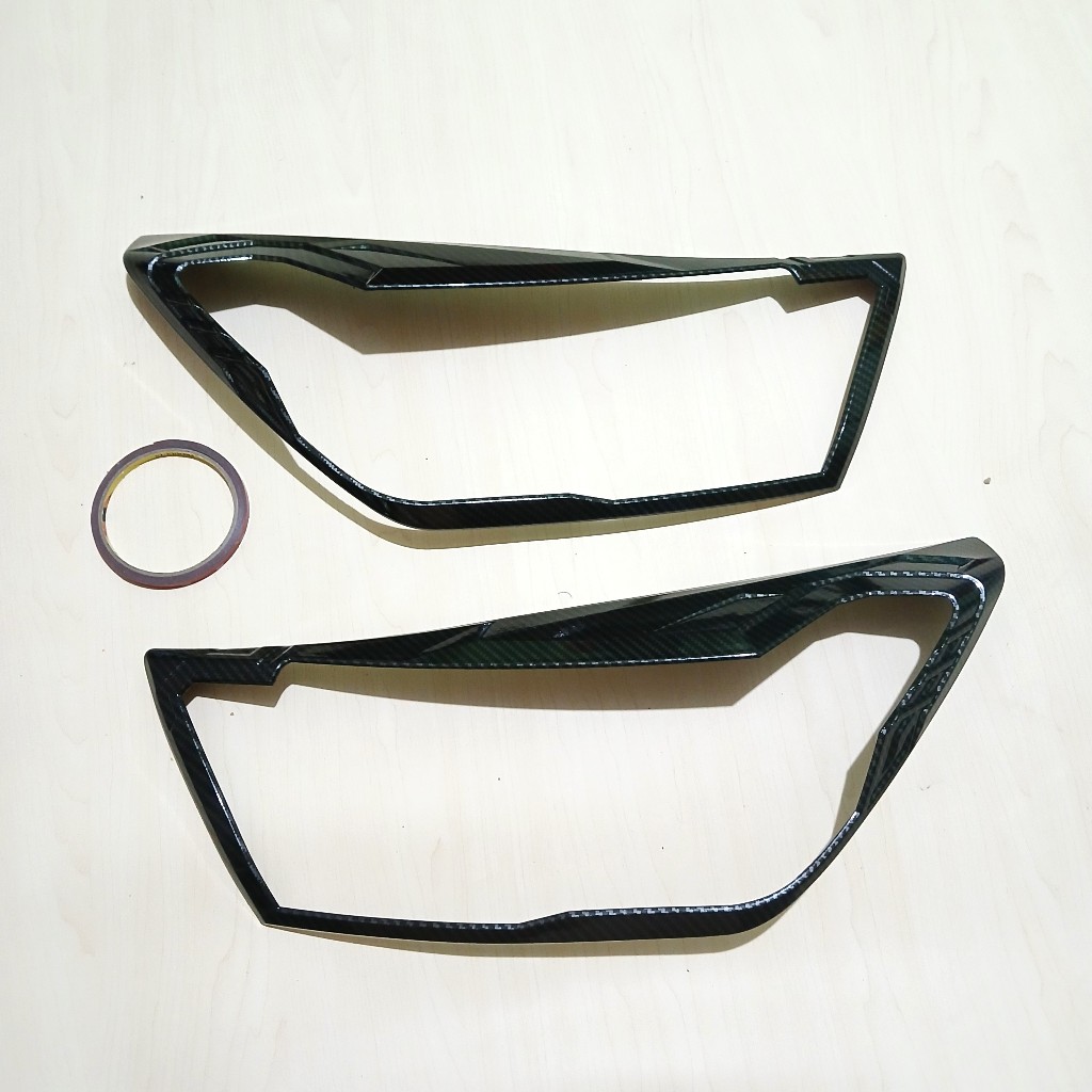 Garnish Depan Cover Lampu Mobil Daihatsu Ayla 2023 Carbon