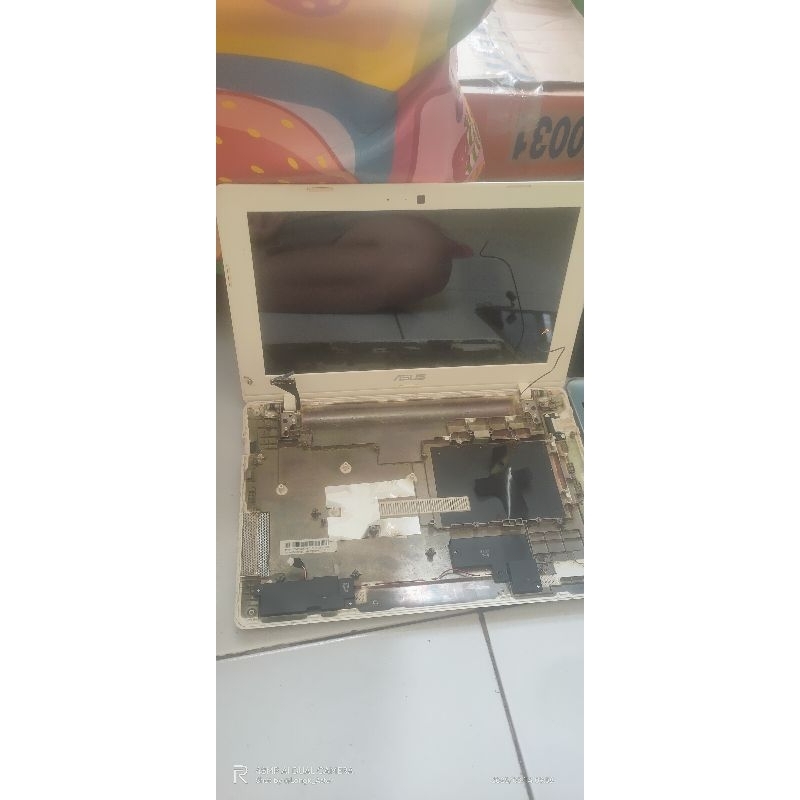 Lcd Copotan Notebook Asus X200M