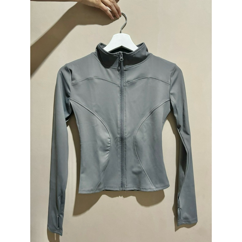 (PRELOVED) by san | Baju Gym | Kemeja | Sweater | Rok - Kondisi masih bagus