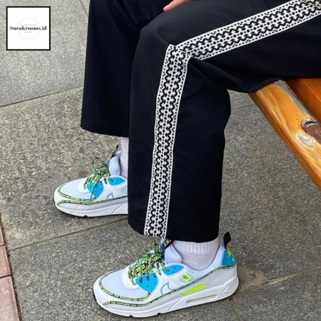 Nike Air Max 90 SE Worldwide Pack Blue Fury Volt Original Resmi (100% Authentic)