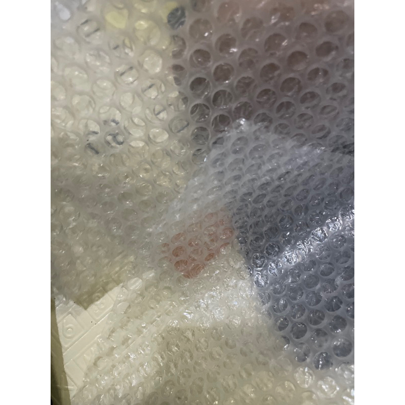 

BUBBLE WRAP UNTUK MENAMBAH KUAT PACKING