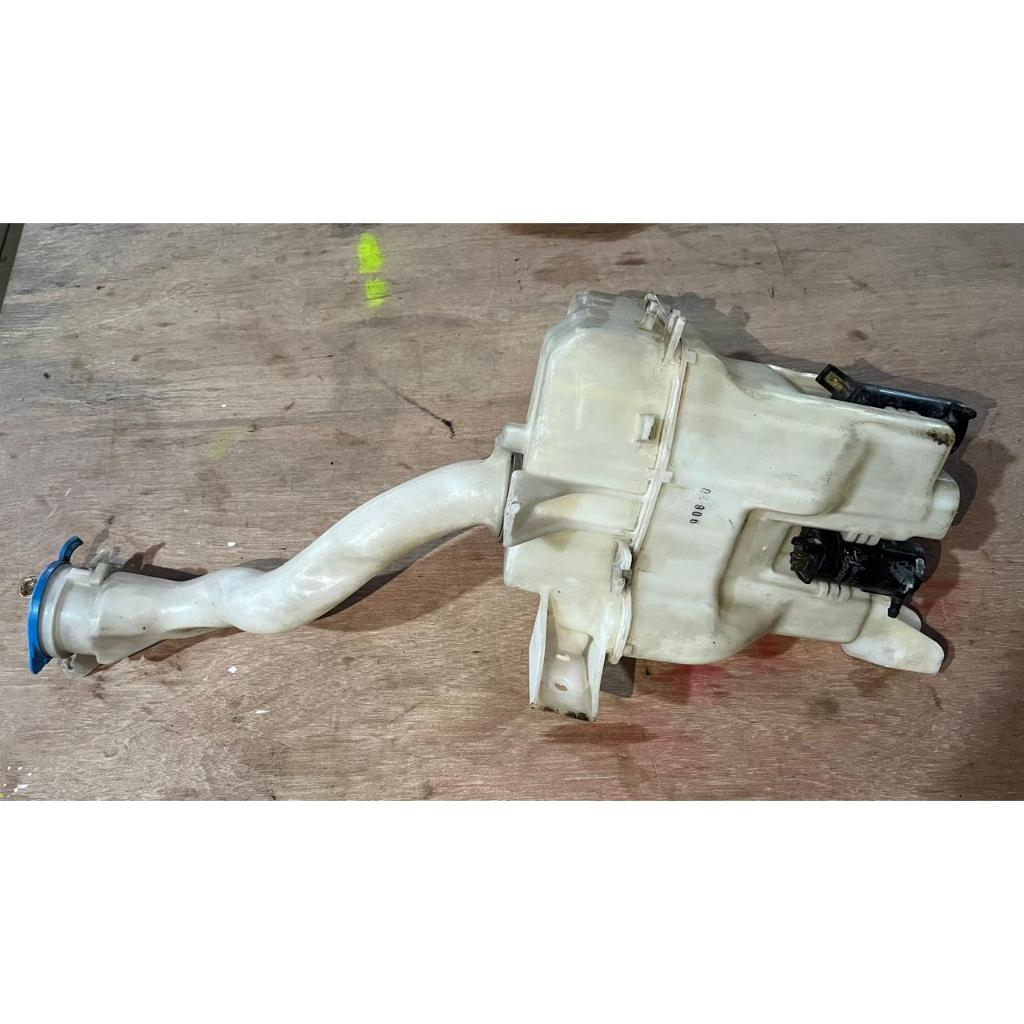 Tabung tangki air wiper Washer tank Suzuki Ertiga Lama original