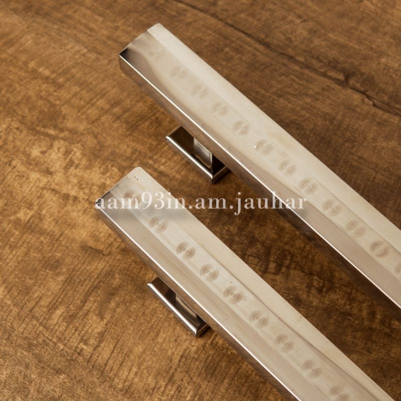 Handle Pintu Rumah 45 cm Tarikan Gagang Kunci Kupu Tarung Kotak Stainless Grafir 2 x 4 cm Glossy Dof