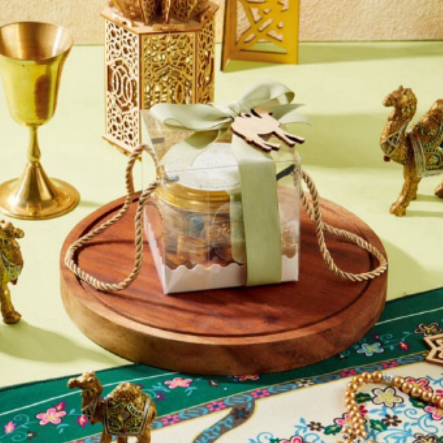 

Mini Lapis Legit in Jar (box isi 1) Eid Lebaran Hampers