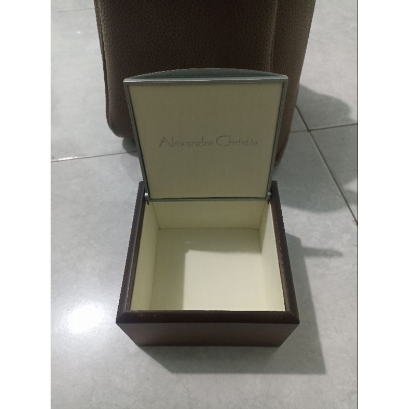 box original jam. Alexander cristie