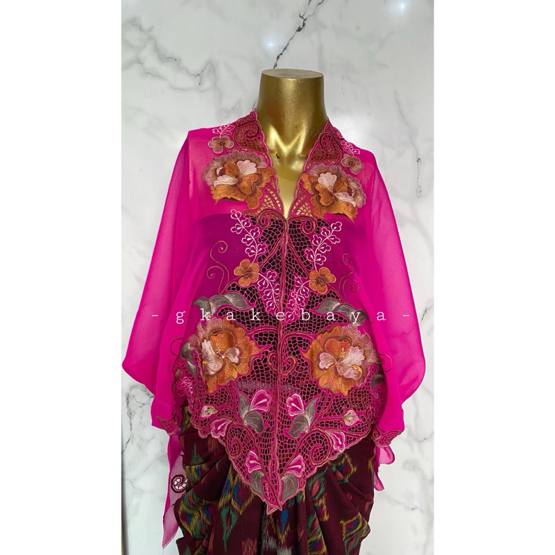 KEBAYA BORDIR MOTIF BUNGA/KEBAYA BALI /KAIN KEBAYA