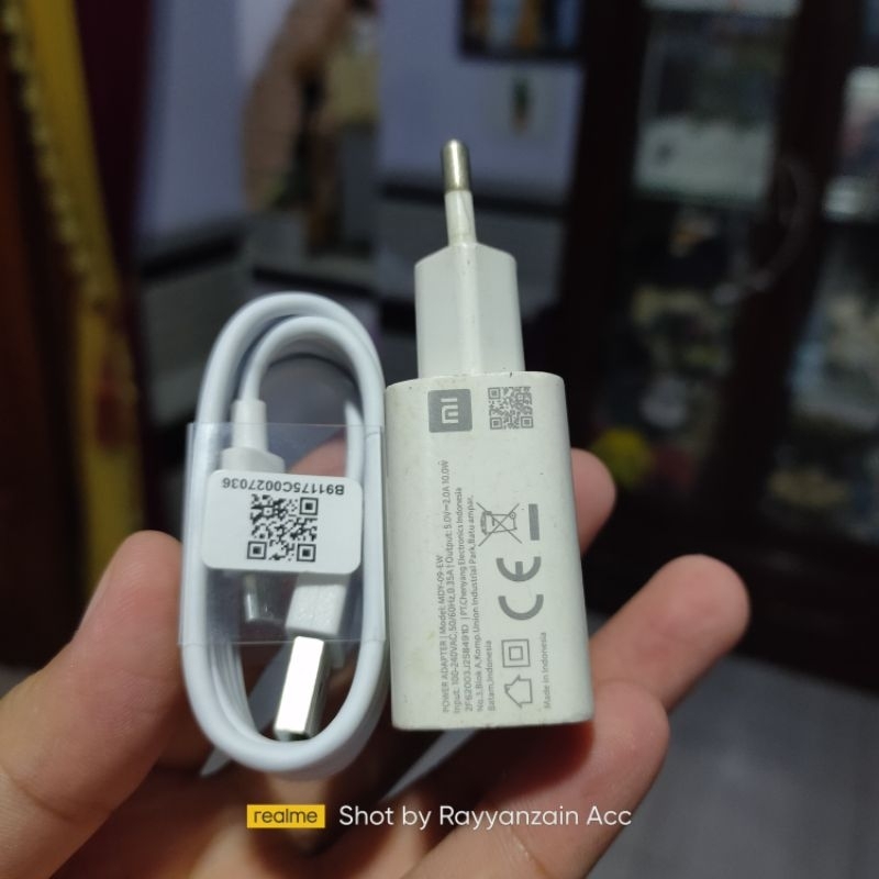 charger Xiaomi original 10 Watt 2A micro USB ( bekas ) baca keterangan sebelum order