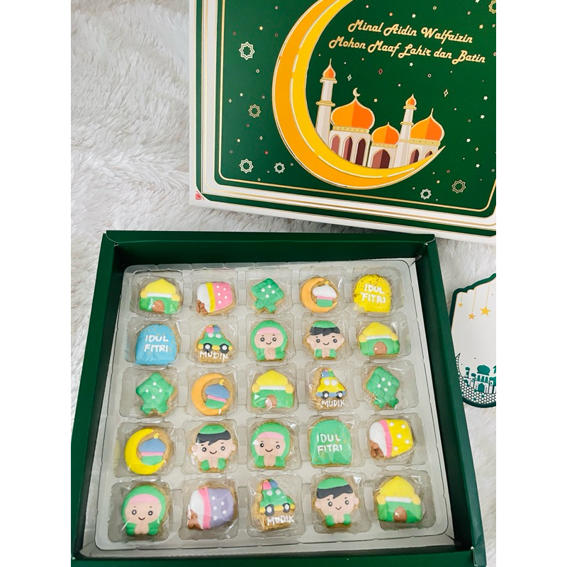 

gluten free 25 pcs cookies lebaran eid mubarak idul fitri ramadan kukis hias karakter hari raya kue kering hamper parcel