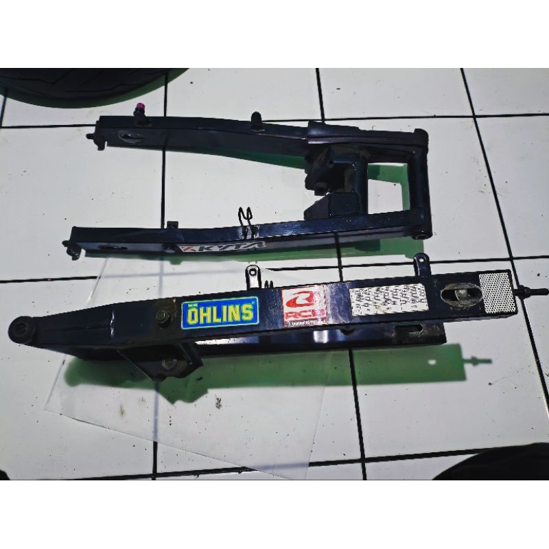 swing arm arem ori Sgp Satria FU karbu satria fu injeksi