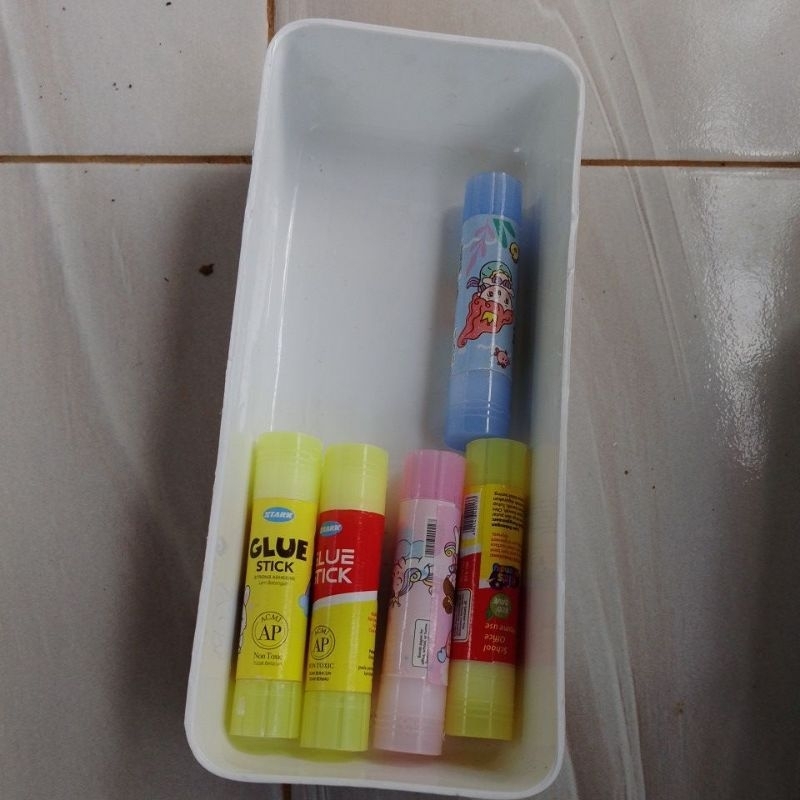 

Lem kertas