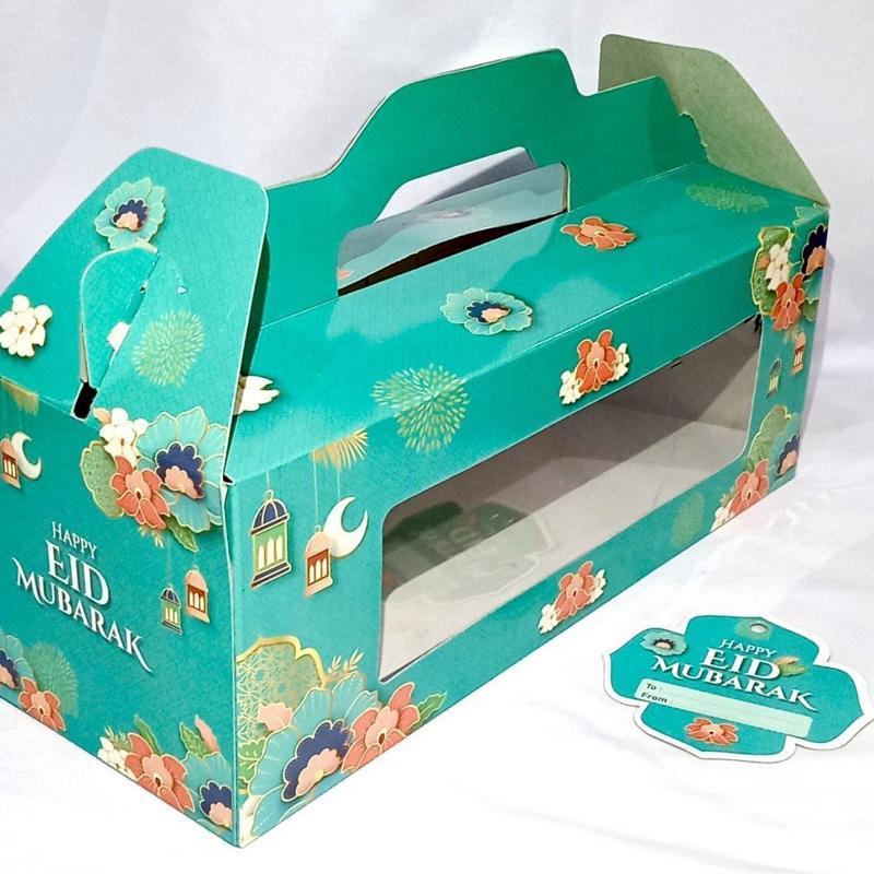 

Gable Box Hampers Lebaran Dus Tenteng Muat 3 Toples Tabung 400ml Ukuran 10x28x10cm