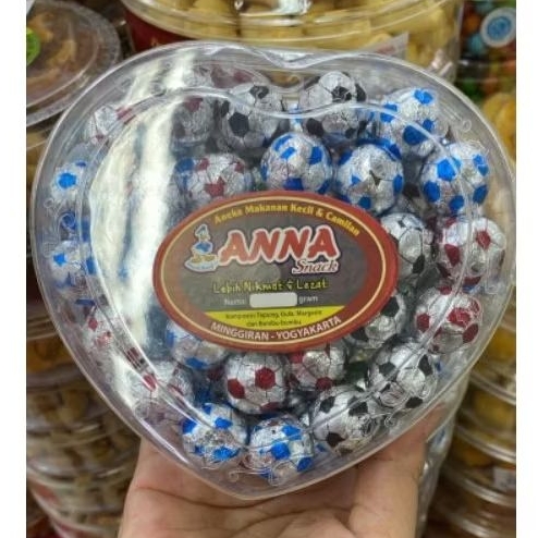 

Cokelat/ Coklat Bola