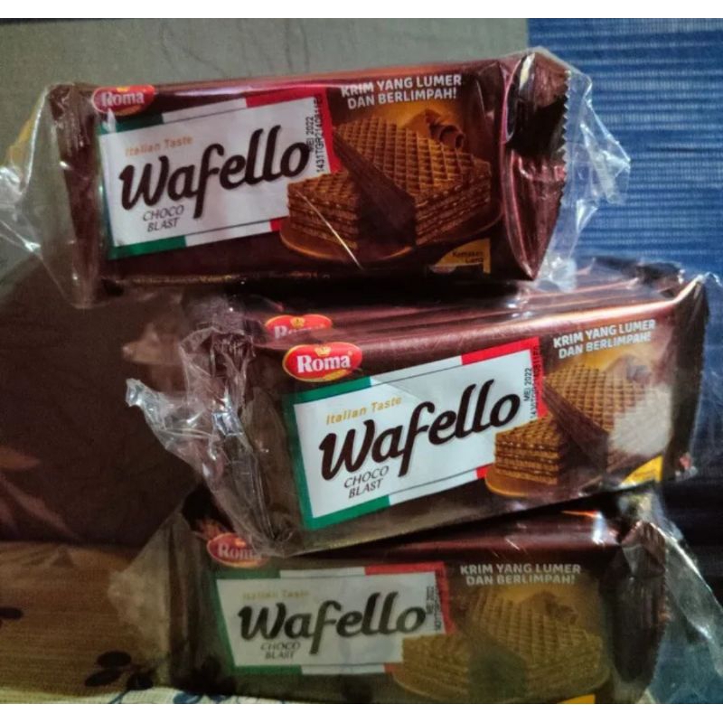 

Wafello Wafer Cokelat 17gr x 10pcs (1 renceng) Bandung