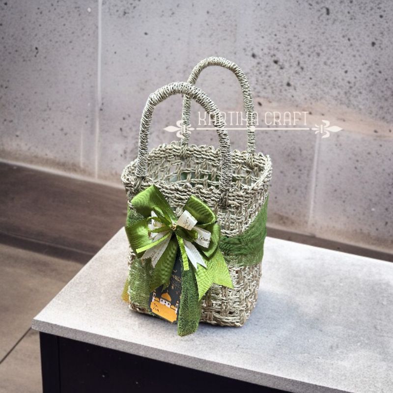 Tas Rara Anyaman Kotak Pita/Tas Pandan Anyaman Toples kotak isi 3