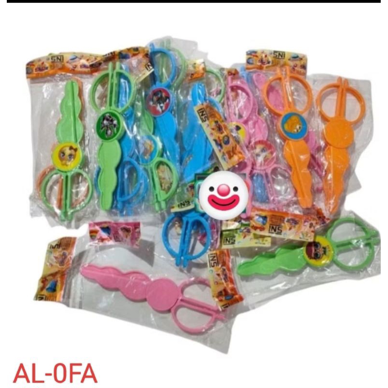 

ISI 20 PCS GUNTING KERTAS WARNA MAINAN ANAK