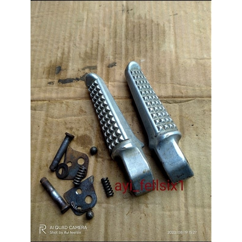 pijakan step belakang Honda CB150R old | CB150R new
