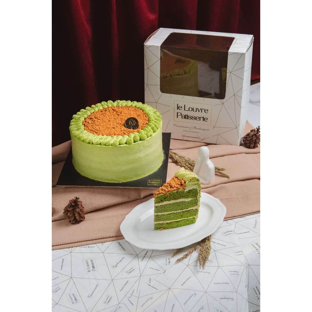 

Matcha Biscoff Slice
