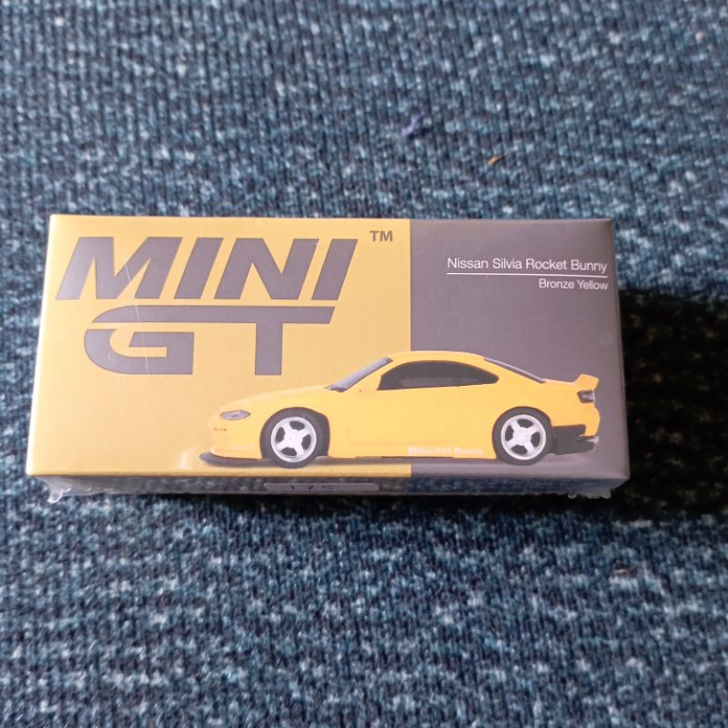 Mini GT Nissan Silvia Rocket Bunny