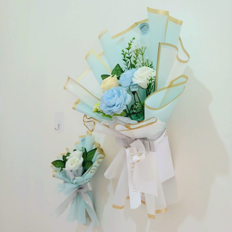

Buket bunga - buket murah - buket wisuda - buket harga 30 an - buket nikah