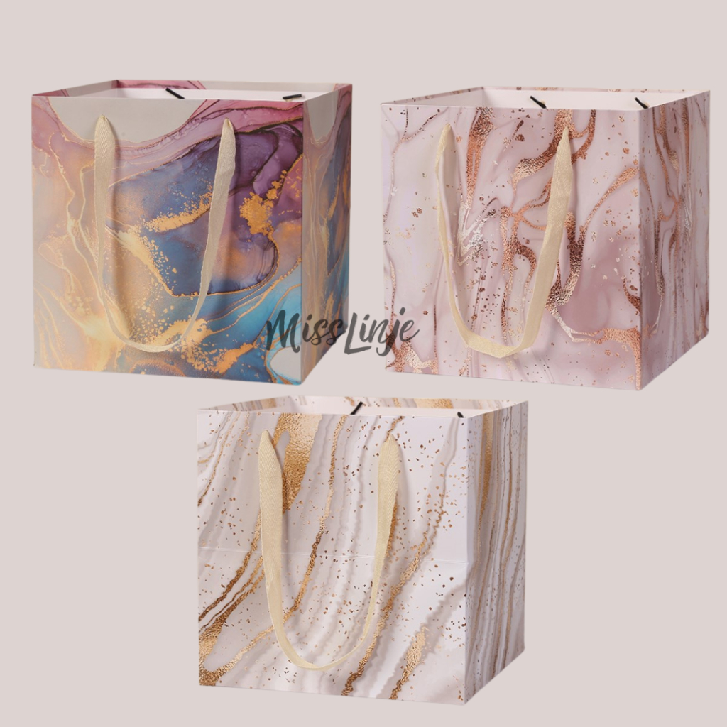 

MissLinje Paperbag Kantong Karton Kotak Square Persegi Motif Marmer Abstrak Premium Banyak Size