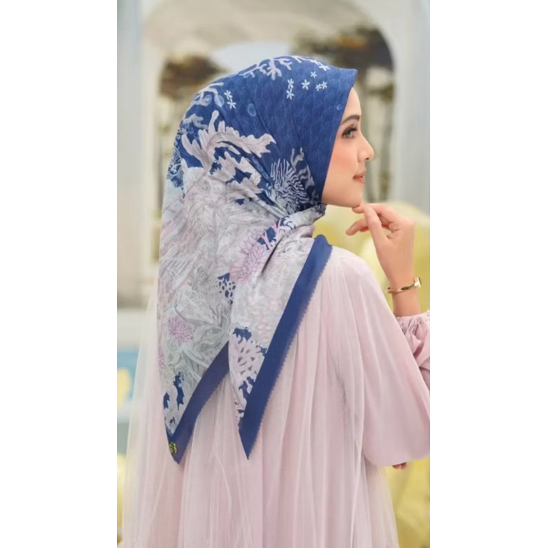 NEW VOAL SQUARE BUTTONSCARVES | BRITISH 2 SERIES | KELLY SQUARE  | JUBILATION SERIES  THE LITTLE MER