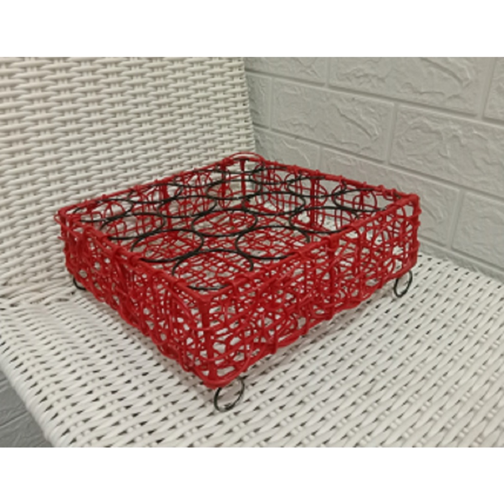 TEMPAT AQUA GELAS KERANGKA BESI ISI 16 LUBANG Tempat aqua gelas kotak bahan rotan sintetis isi 16