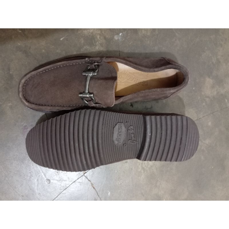 Sepatu Preloved Salvatore Ferragamo Brown Suede Loafers