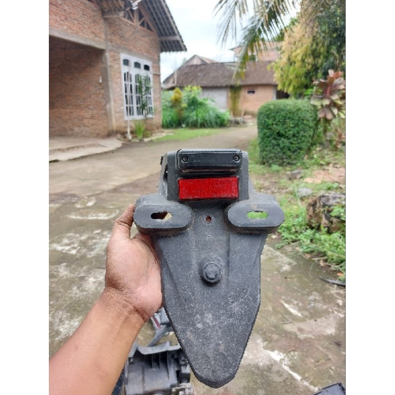 Slebor Spakbor Belakang Honda CBR 150 Fi CBU Thailand Original