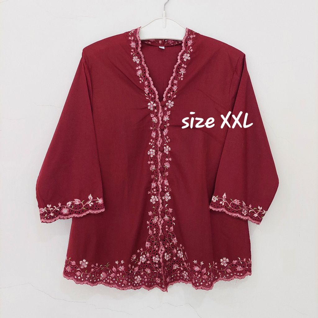 Baju Kebaya Encim dengan Bordir Bunga Bunga Cantik