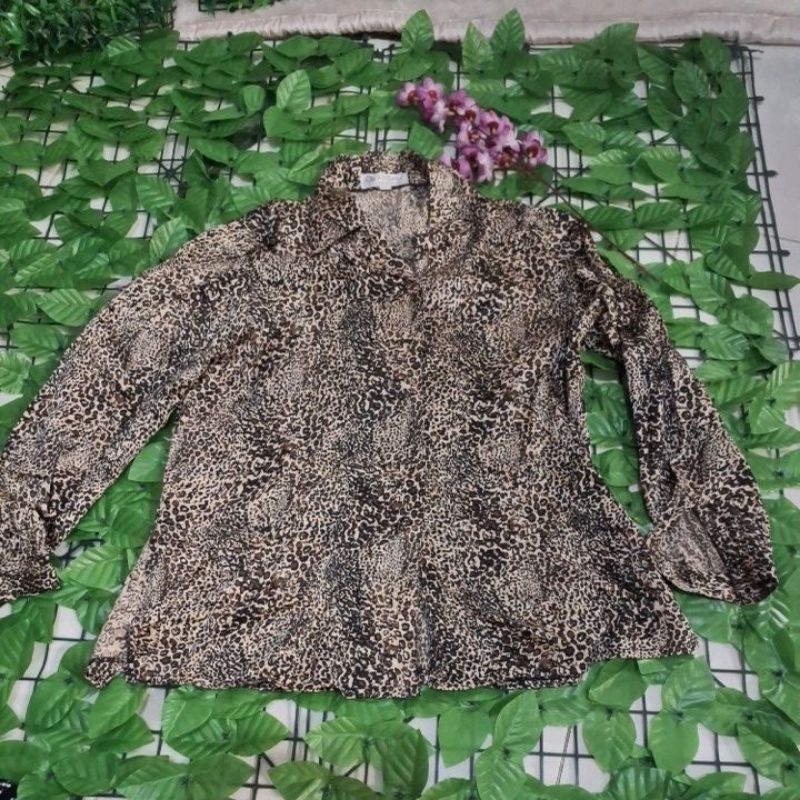 Atasan Kemeja Motif Macan