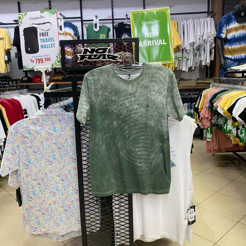 Kaos Volkom MCT Drake Short Sleeve Tee White Original